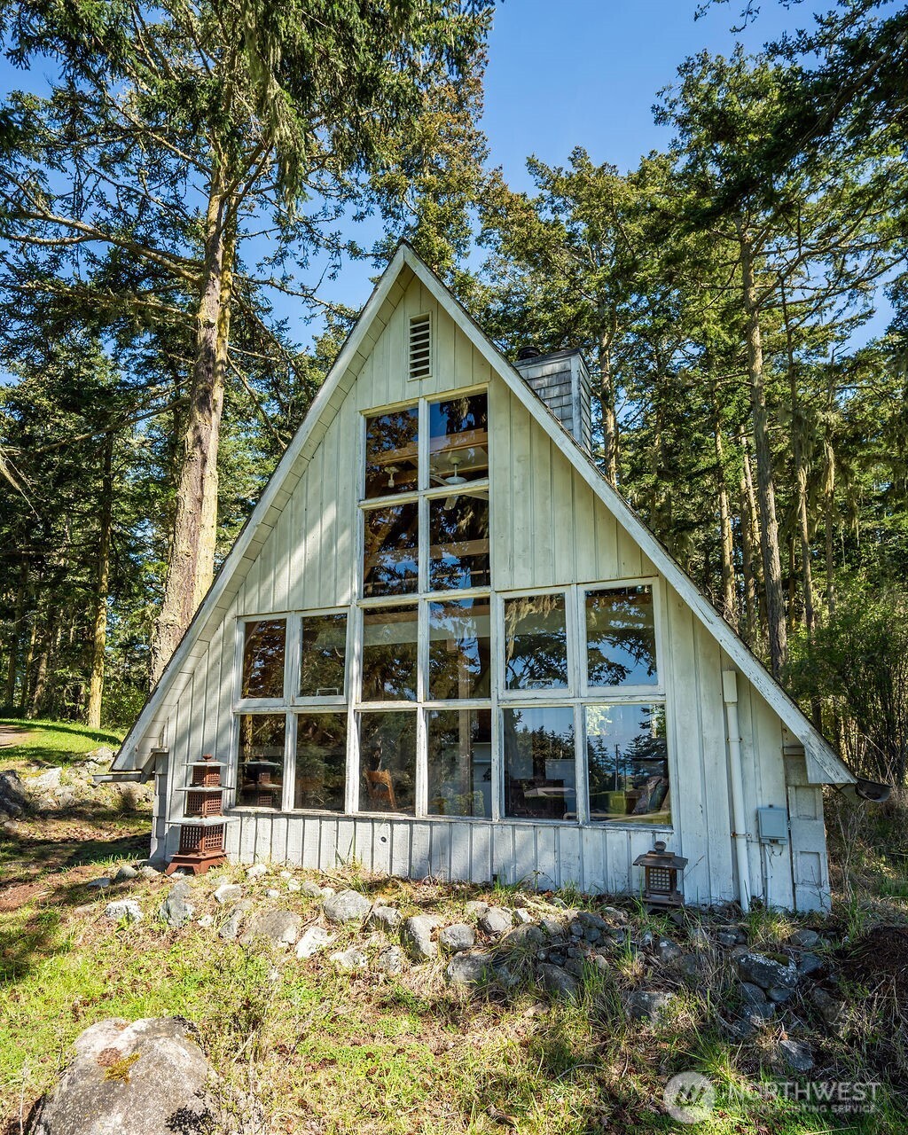 89 Flint Road Lopez Island WA 98261