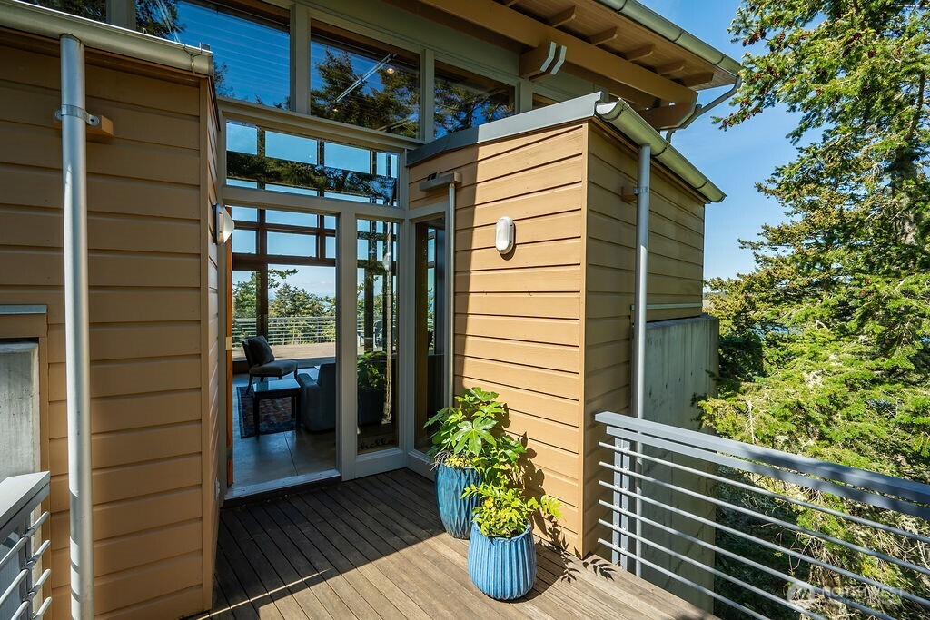 89 Flint Road Lopez Island WA 98261