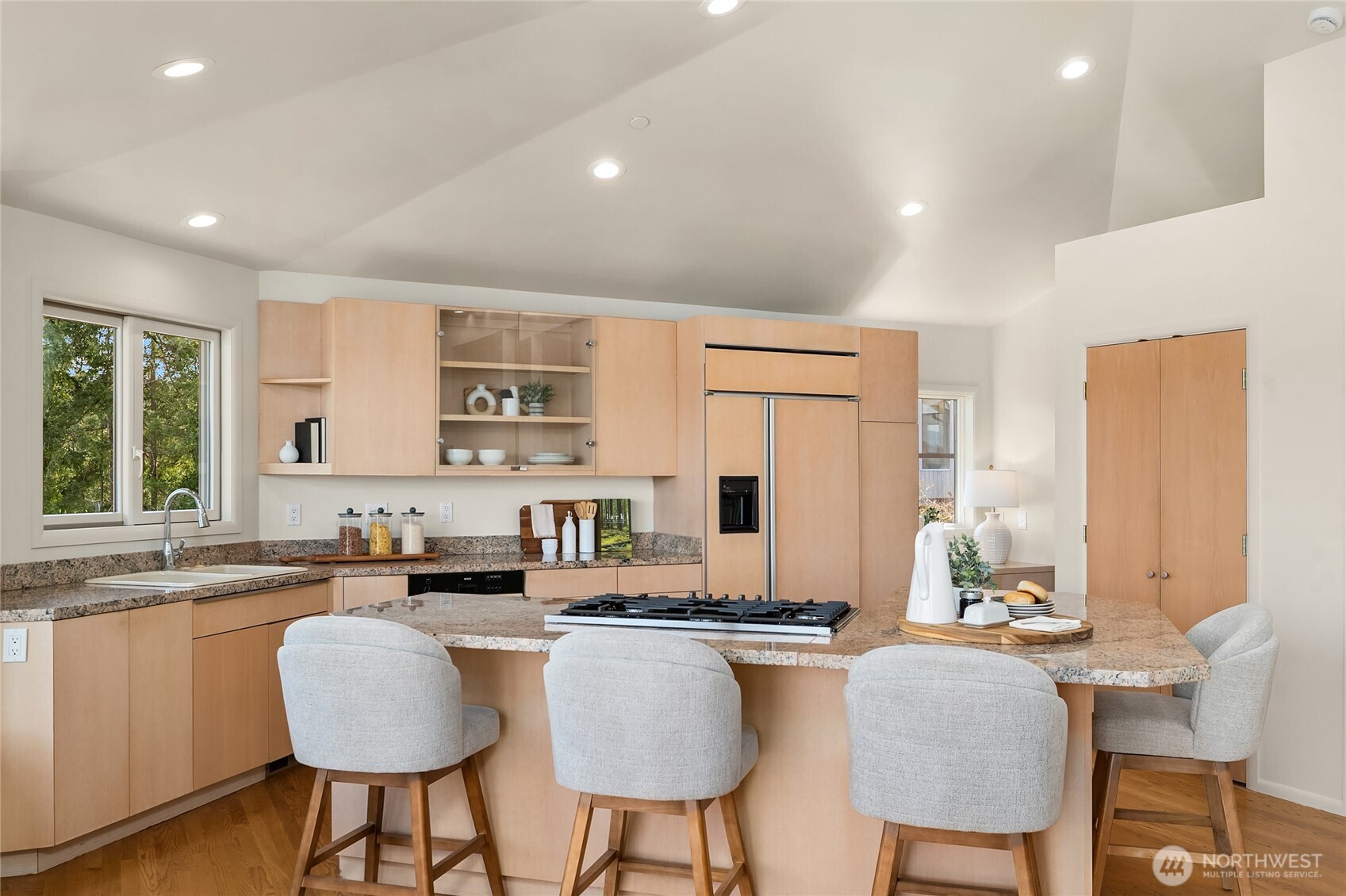 936 170th Place SE Bellevue WA 98008