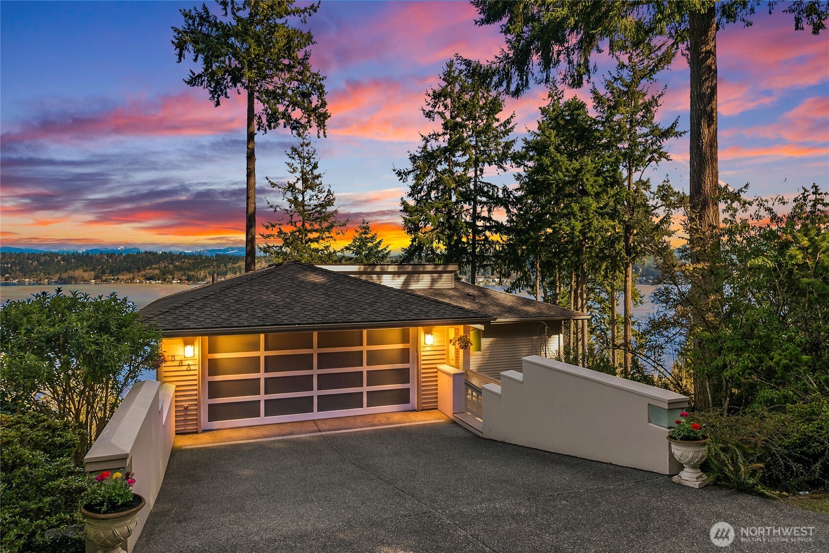 936 170th Place SE Bellevue WA 98008