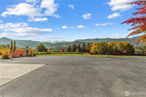 10755 North Road Leavenworth WA 98826