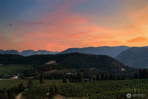 10755 North Road Leavenworth WA 98826
