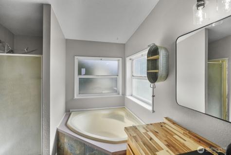 3211 W Wapato Drive Moses Lake WA 98837