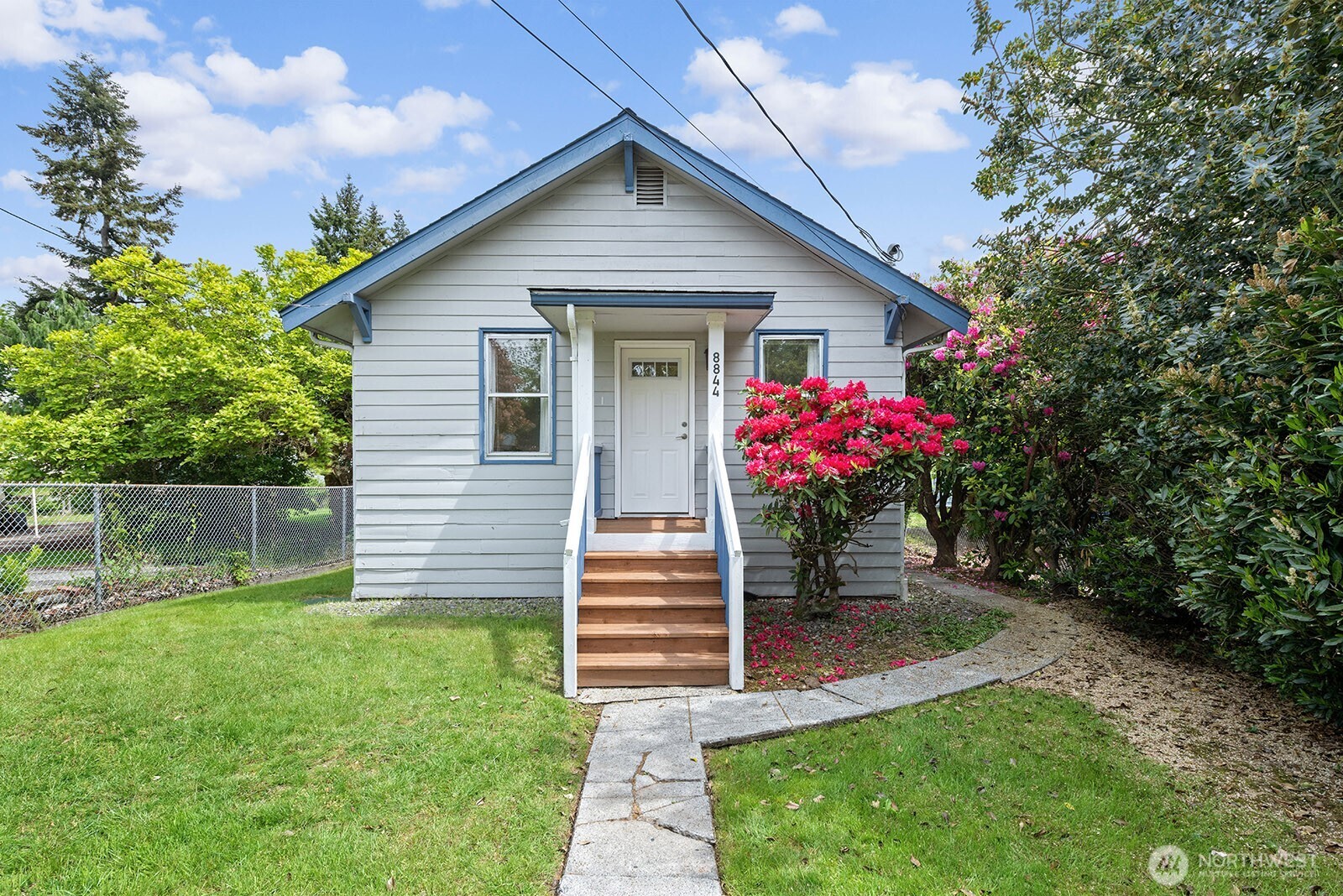 8844 18th Avenue SW Seattle WA 98106