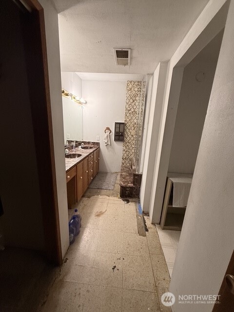 15231 204th Avenue SE Renton WA 98059