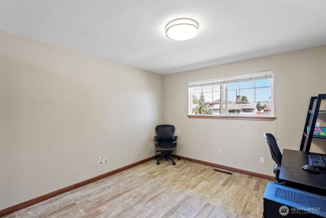 5502 N 42nd Street Tacoma WA 98407