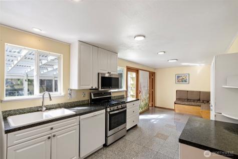 5502 N 42nd Street Tacoma WA 98407