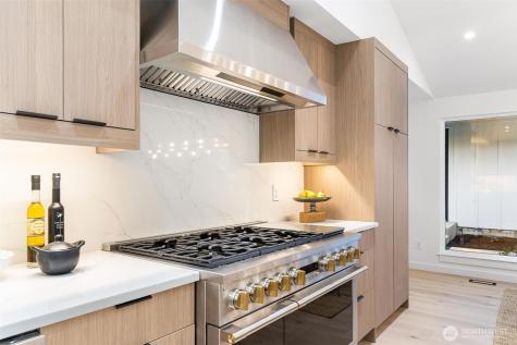 4278 137th Avenue NE Bellevue WA 98005