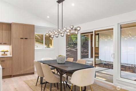 4278 137th Avenue NE Bellevue WA 98005