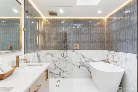 4278 137th Avenue NE Bellevue WA 98005