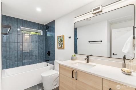 4278 137th Avenue NE Bellevue WA 98005