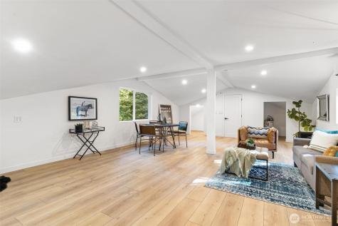 4278 137th Avenue NE Bellevue WA 98005