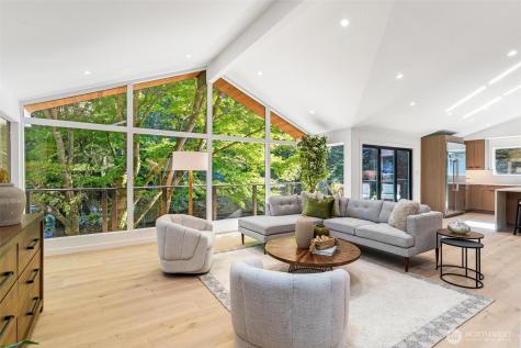 4278 137th Avenue NE Bellevue WA 98005