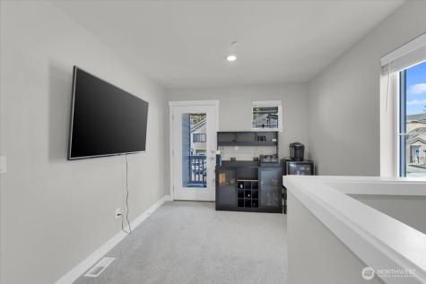 8576 35th Place NE Marysville WA 98270