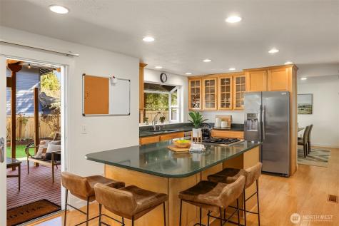 15126 NE 67th Place Redmond WA 98052