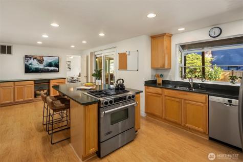 15126 NE 67th Place Redmond WA 98052