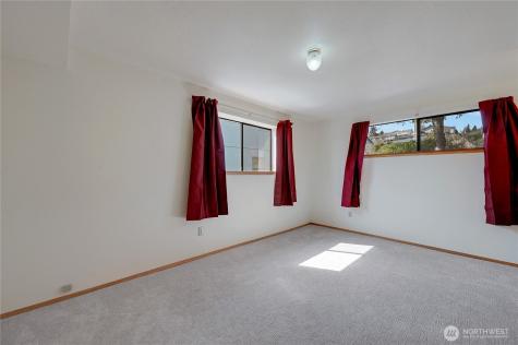 2601 2nd Avenue E Port Orchard WA 98366