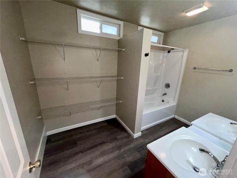 230 S 79th Street Tacoma WA 98408