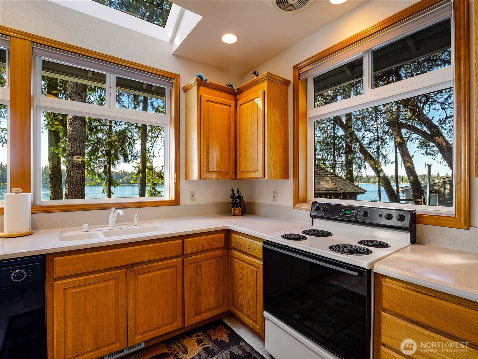 56 Silcox Island Lakewood WA 98498