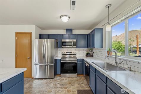 200 W Pleasant Avenue Cashmere WA 98815