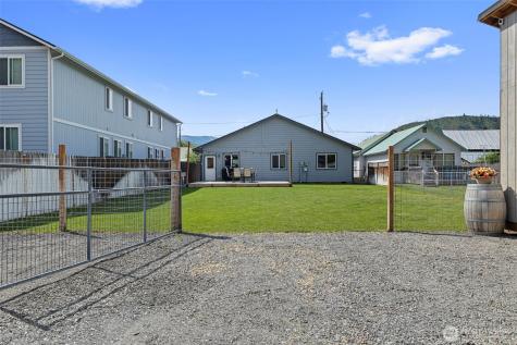200 W Pleasant Avenue Cashmere WA 98815