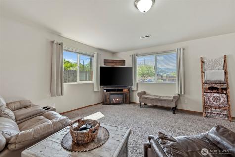200 W Pleasant Avenue Cashmere WA 98815