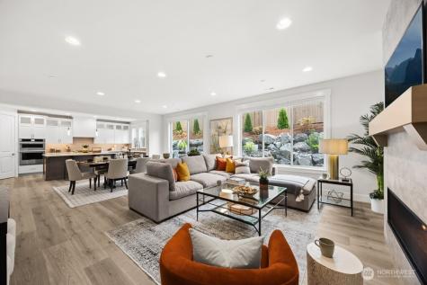 19512 81st Place NE Kenmore WA 98028