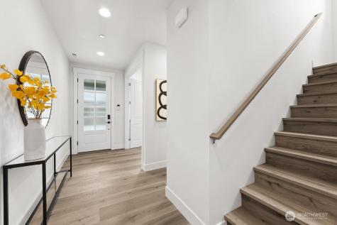 19512 81st Place NE Kenmore WA 98028