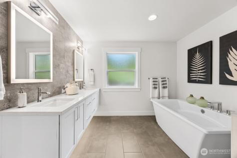 19512 81st Place NE Kenmore WA 98028
