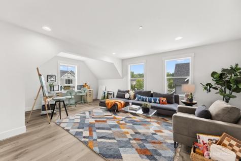 19512 81st Place NE Kenmore WA 98028