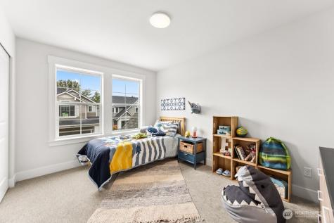 19512 81st Place NE Kenmore WA 98028