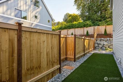 19512 81st Place NE Kenmore WA 98028