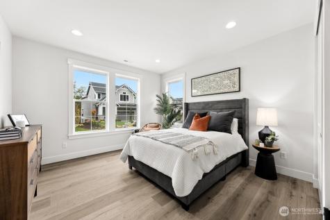 19512 81st Place NE Kenmore WA 98028