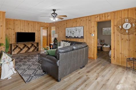 107 W 2nd Street Cle Elum WA 98922