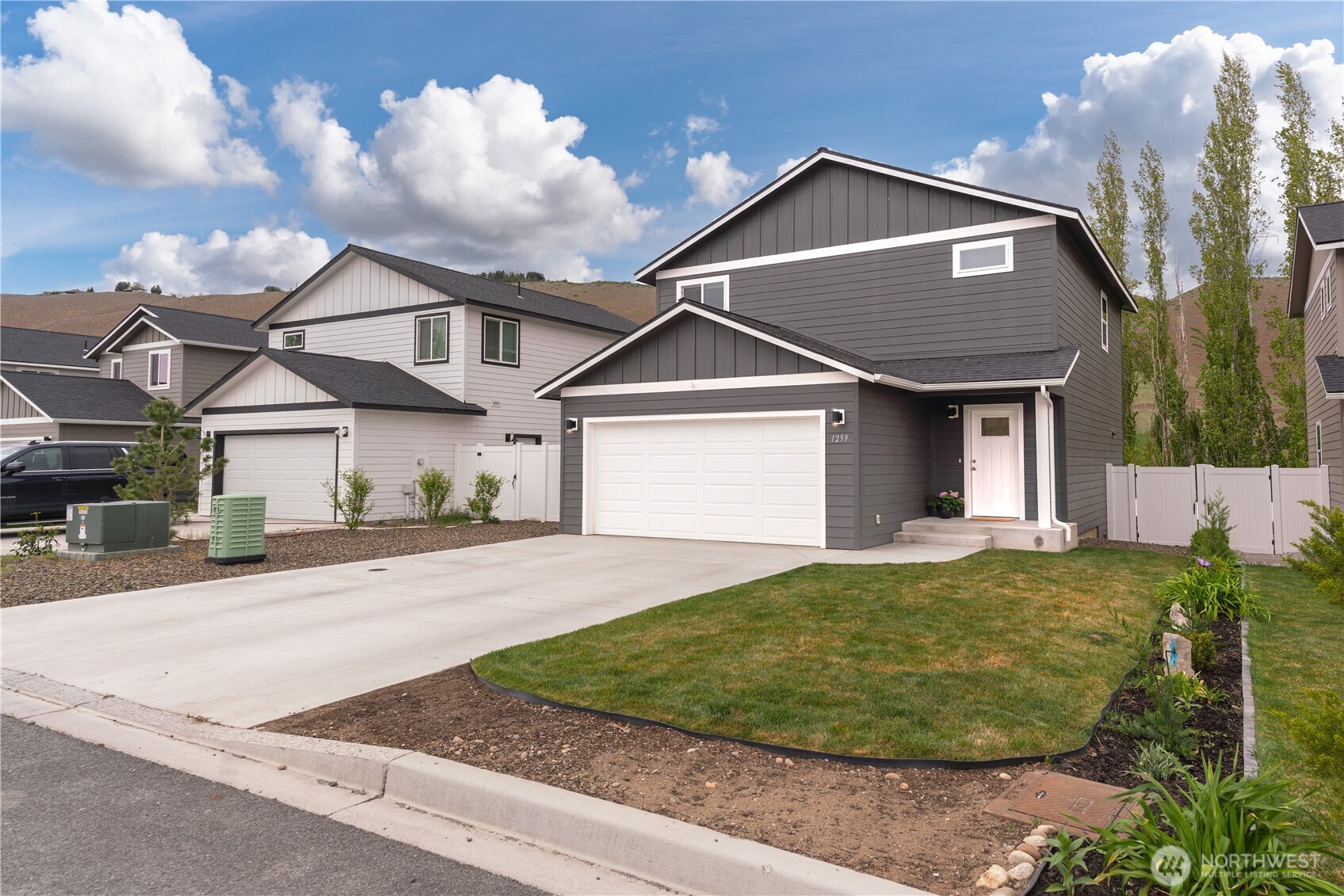 1259 Theo Way Rock Island WA 98850