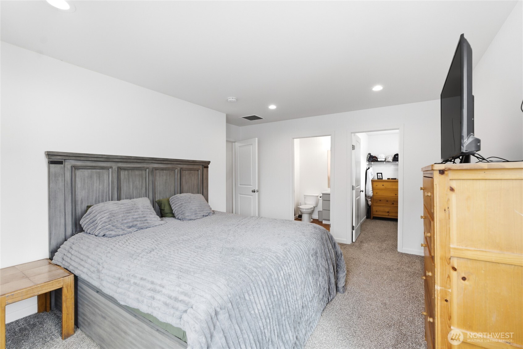 1259 Theo Way Rock Island WA 98850