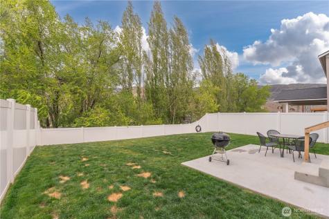 1259 Theo Way Rock Island WA 98850