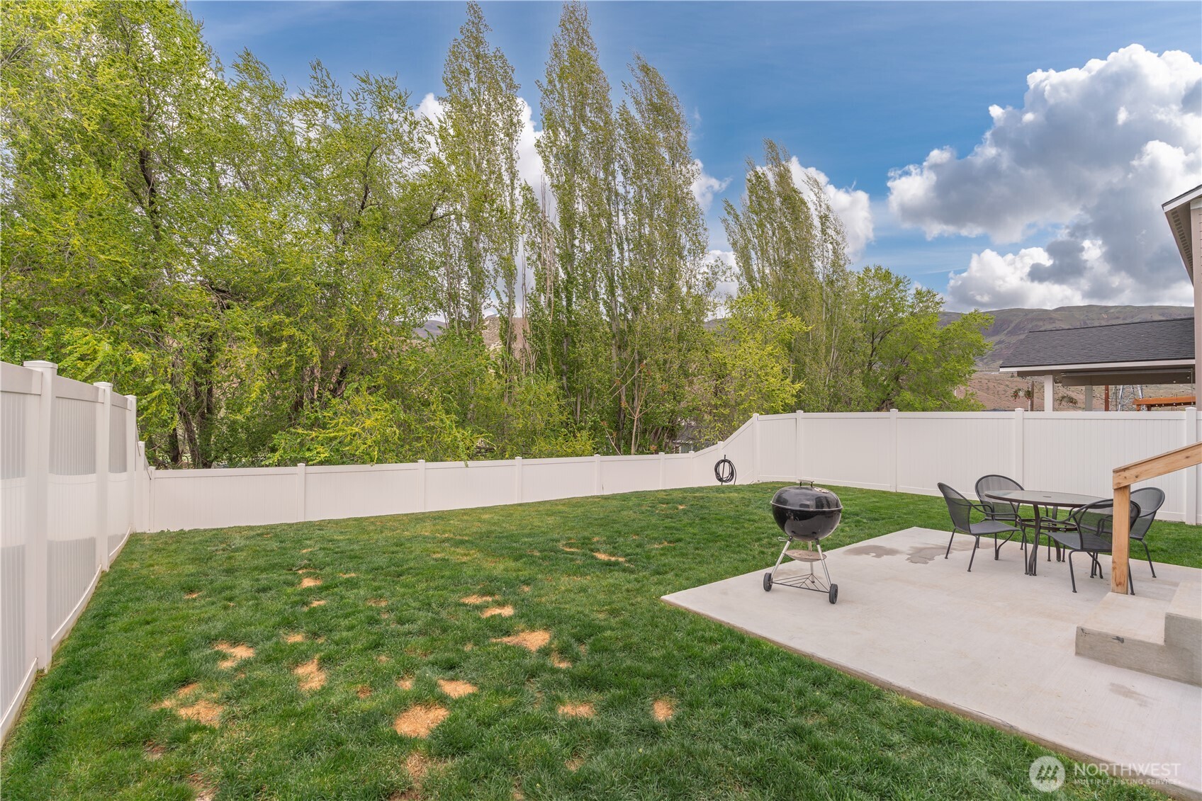 1259 Theo Way Rock Island WA 98850