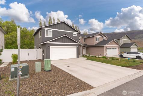 1259 Theo Way Rock Island WA 98850