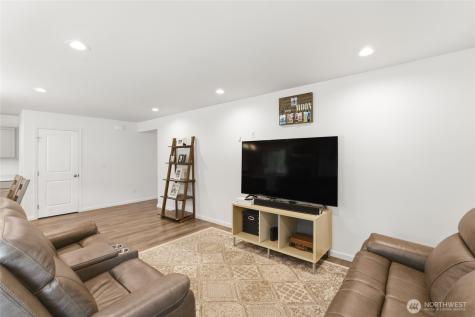 1259 Theo Way Rock Island WA 98850