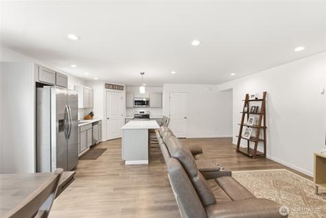 1259 Theo Way Rock Island WA 98850
