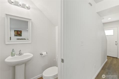 1259 Theo Way Rock Island WA 98850