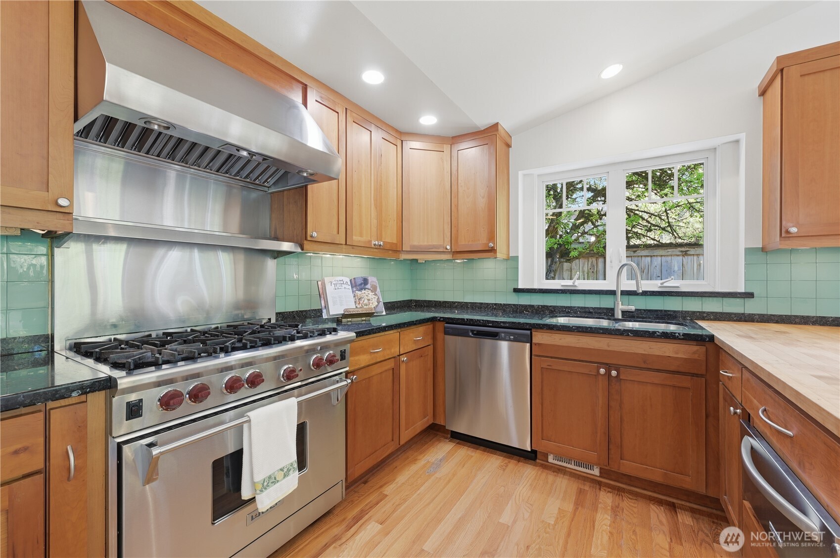 10630 NE 18th Street Bellevue WA 98004