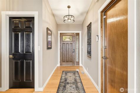 5578 Broad View Avenue NE Tacoma WA 98422
