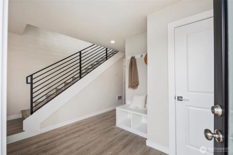 9239 16th Avenue SW Seattle WA 98106