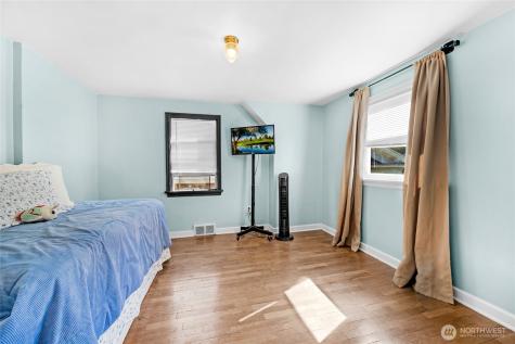 105 N 5th Street Mount Vernon WA 98273