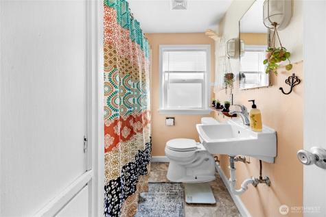 105 N 5th Street Mount Vernon WA 98273