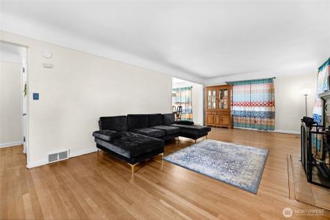 105 N 5th Street Mount Vernon WA 98273