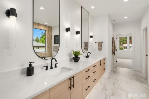 16026 Main Street Bellevue WA 98008