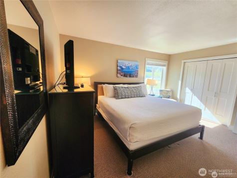 1 Beach 564-m Manson WA 98831